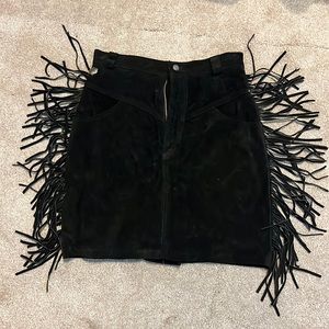Gorgeous Harley Davidson Black Suede skirt sz M with fringe